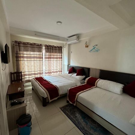 Om Bramha Hotel Kathmandu Luaran gambar