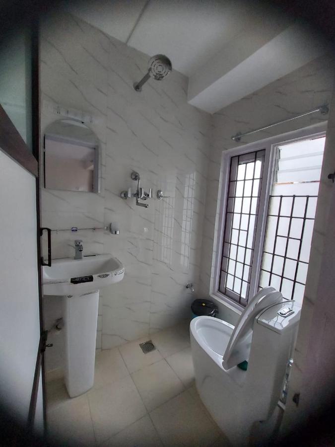 Om Bramha Hotel Kathmandu Luaran gambar