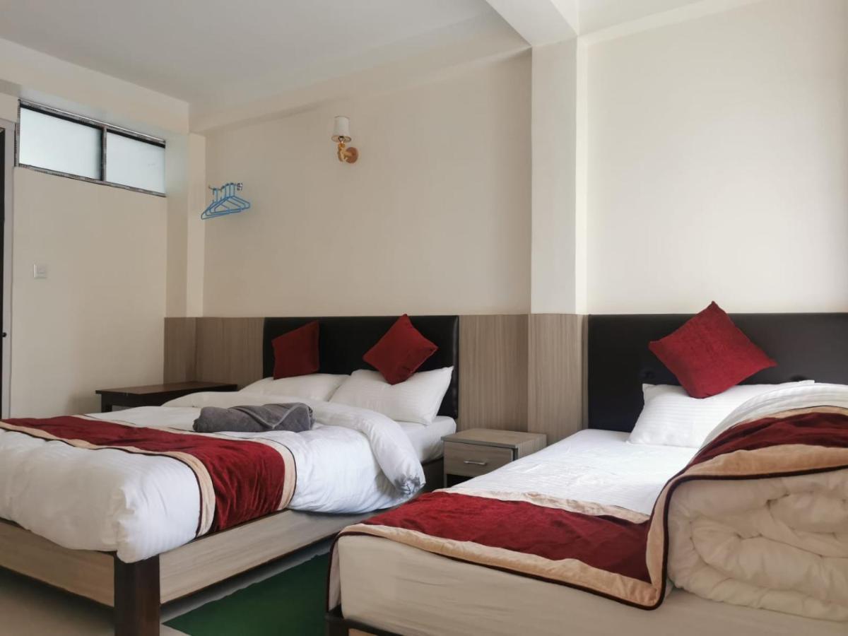 Om Bramha Hotel Kathmandu Luaran gambar