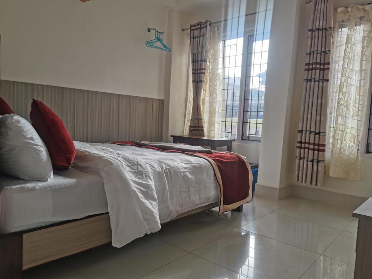 Om Bramha Hotel Kathmandu Luaran gambar