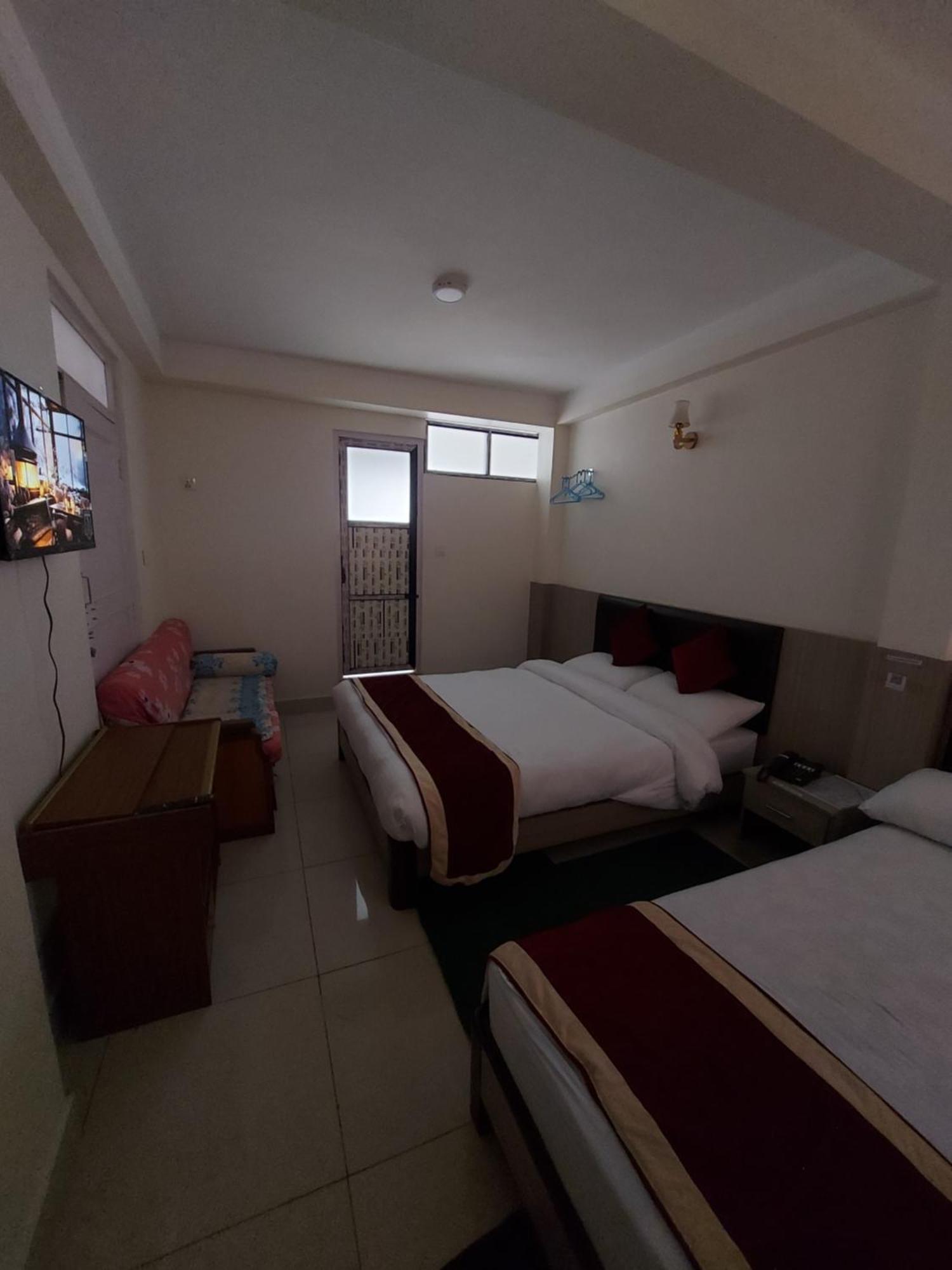 Om Bramha Hotel Kathmandu Luaran gambar